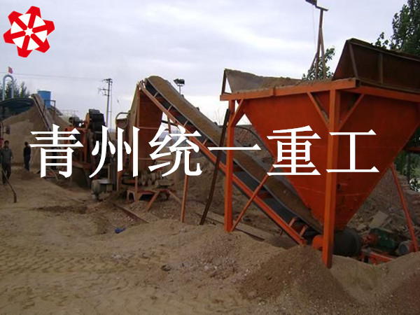 海砂凈化生產(chǎn)線上的淡水清洗機械